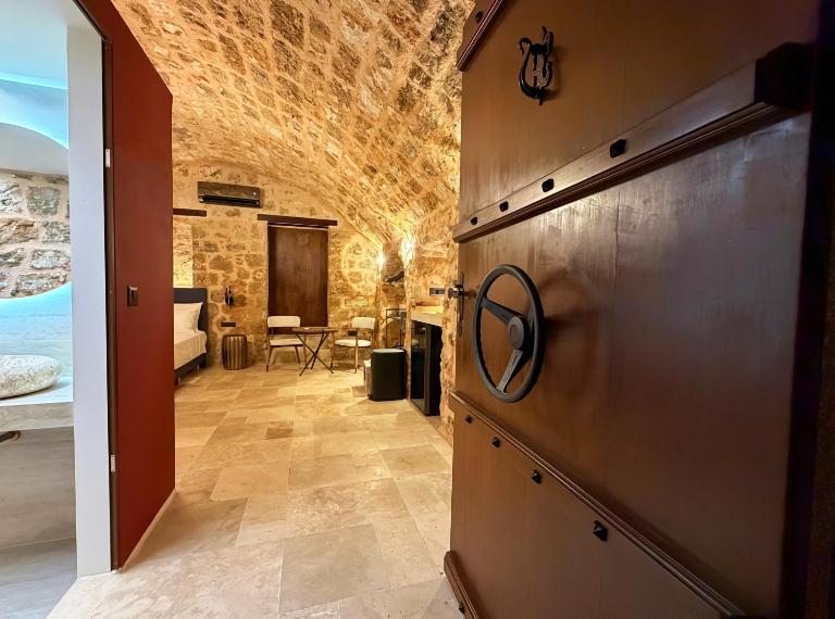 Medieval Arches - B&B Rodas