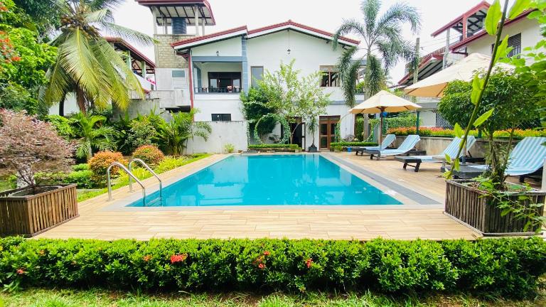 Erin Orr Villa - B&B Wadduwa