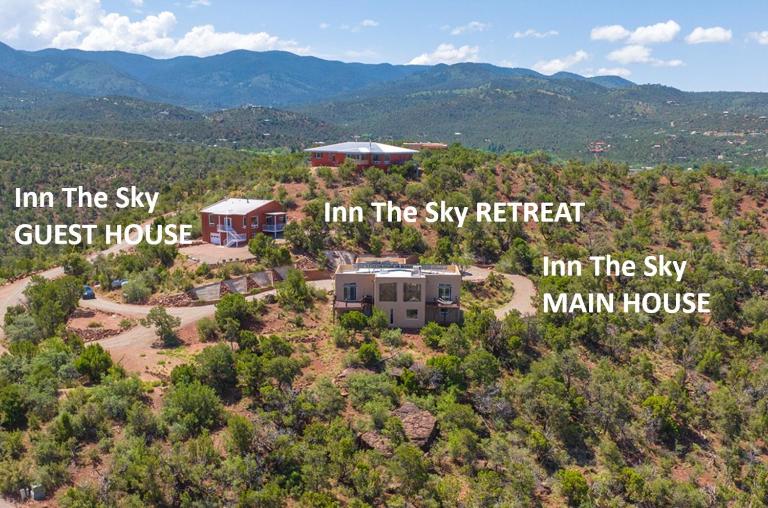 Mountaintop Home With Epic Views - B&B High Rolls