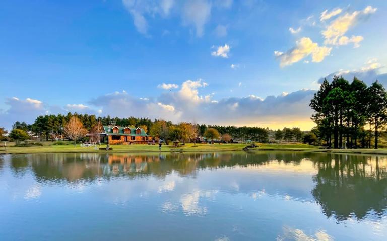 The Kingfisher Lodge - Bed and Breakfast Helvetia-Noord