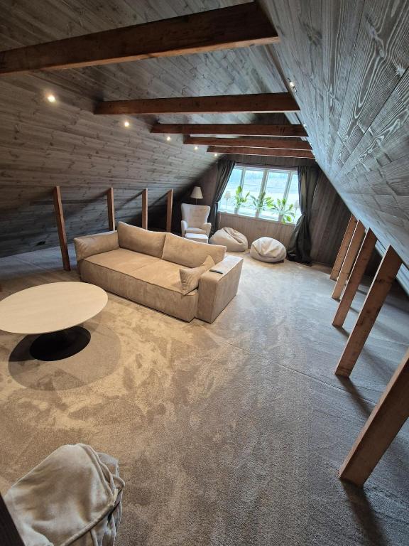 Newly built guest house - Bed and Breakfast Knisselbo