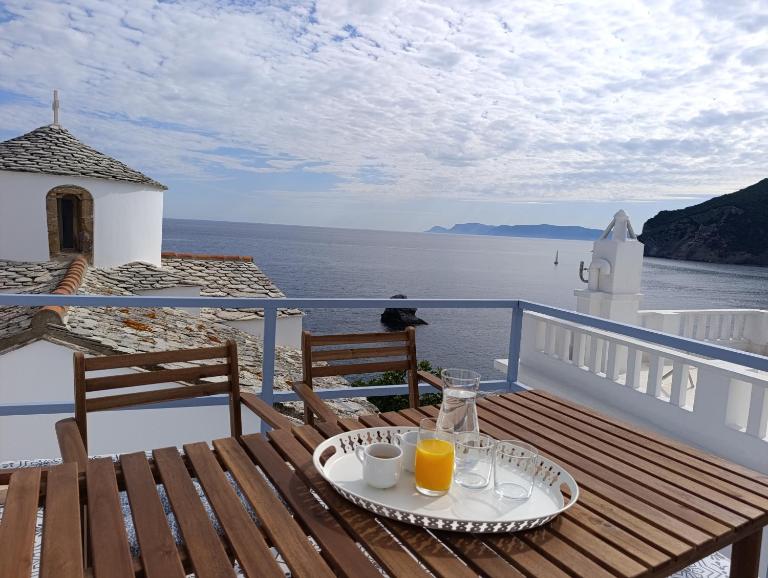 Casa Bianca - B&B Skopelos Town