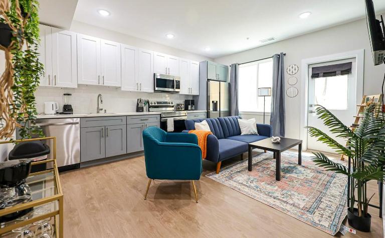 Cozy 1BR King Bed Kitchen Washer & Dryer - B&B Filadelfia