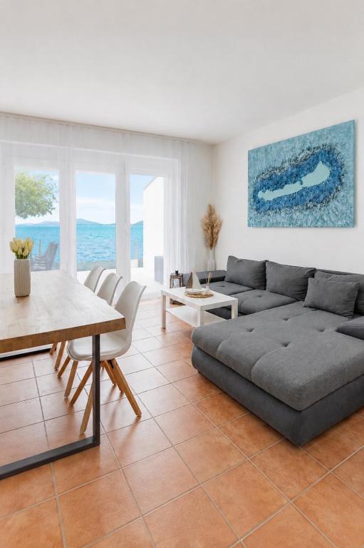 BALATON A KERTBEN - BALATON IN THE GARDEN - Beachfront villas with beautiful view, private beach - B&B Balatonfenyves