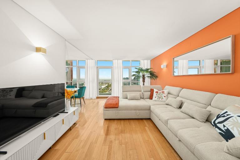 Apartamento de Alto Padrão na Expo Vista Rio Tejo - Chambres d'hôtes Lisbonne
