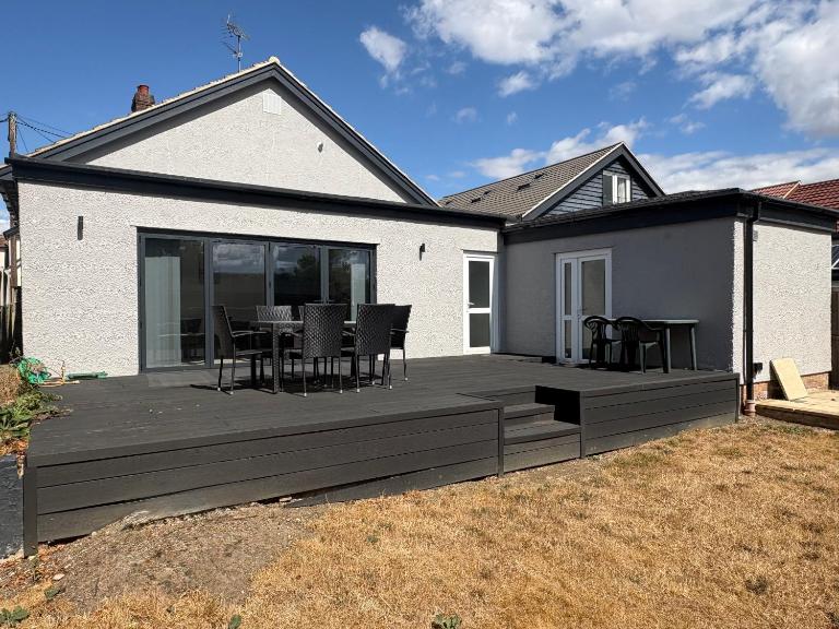 Bright Modern Home with Garden with Free Parking - Ferienwohnung Braintree