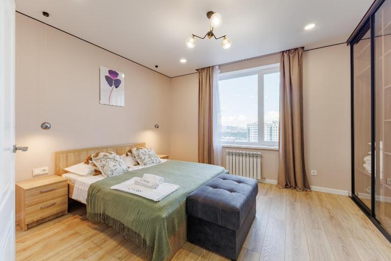 Возле Абу-Даби Плаза - панорамные окна по всей квартире - B&B Astaná