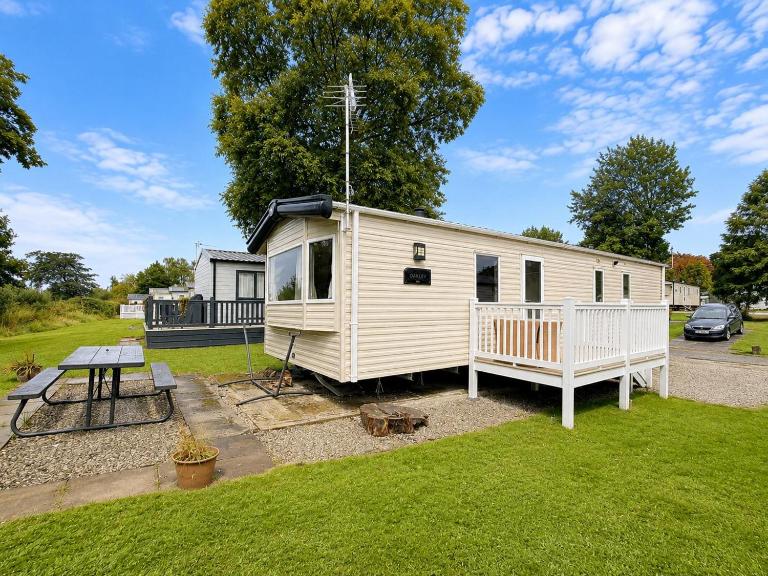 Modern dog-friendly caravan at Bowland Fell in Yorkshire ref 93002PG - B&B Tosside