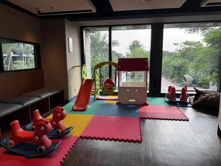 Luxury 1BR Fatmawati CC Apt Pool, Gym, Wi-Fi - Chambres d'hôtes Jakarta