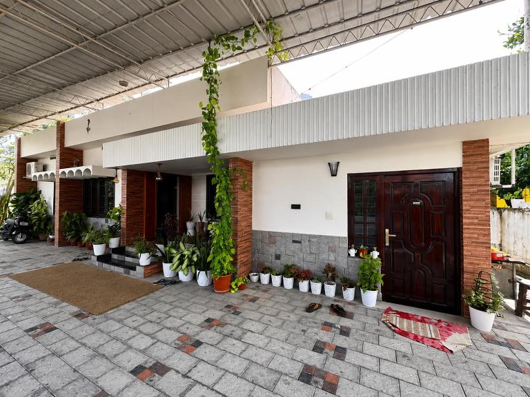 Sai House 2 - Modern Oasis - Ferienwohnung Thiruvananthapuram