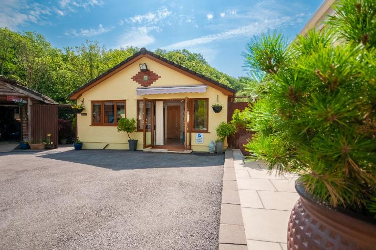 Plas Bach - B&B Swansea