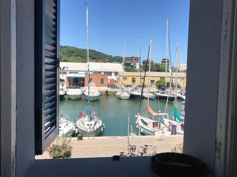 Harbour House - Beach & Bike Routes - B&B Pesaro
