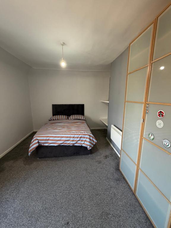 Glasgow Airport - B&B Glasgow