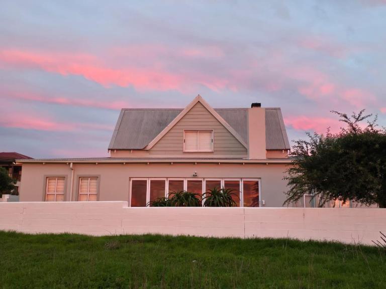 Chasmanthe's Sunset Retreat - B&B Langebaan