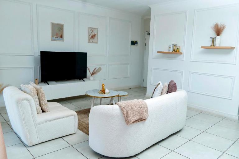 No loadshedding,full kitchen ,pool,braai,Wi-Fi at the Blyde - B&B Pretoria