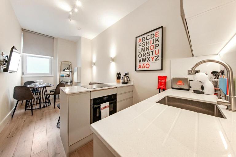 Modern Apartments in Paddington Central London FREE WIFI by City Stay Aparts London - B&B London