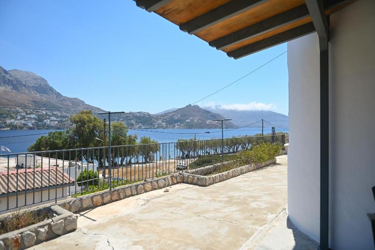 Dimitreli Beach House - B&B Telendos