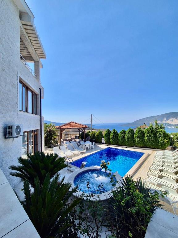 Villa Herceg Novi - Sunny Hill - B&B Castelnuovo di Cattaro