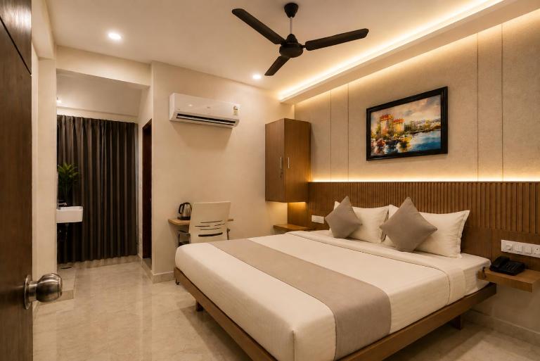 Hotel Classic V Square Near Hitech City & Nexus Mall Kukatpally, - Bed and Breakfast Haiderabad
