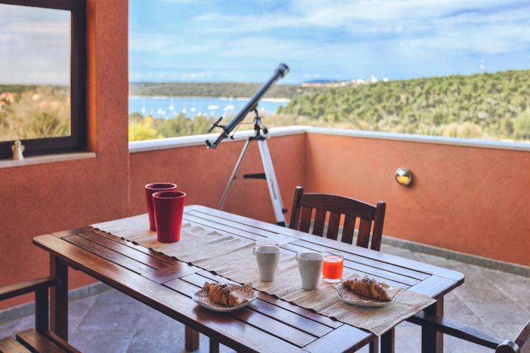 DEA Vista amazing sunsets - B&B Banjole