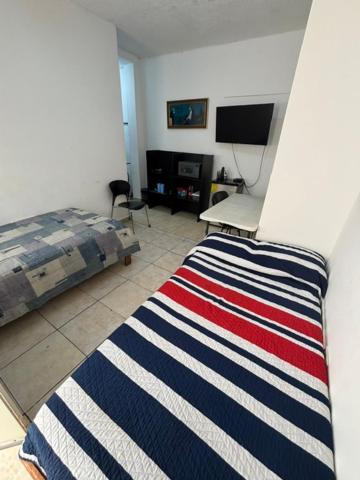 Loft 1 with 2 beds near Fundidora and Cintermex - B&B Monterrey
