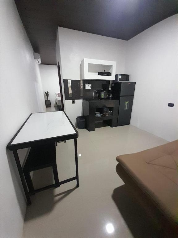 Apartment with Garage and Separate Kitchen - B&B La Fortuna