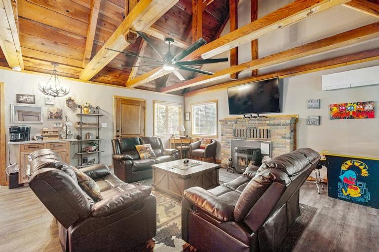 Little Cozy Cabin - B&B Shaver Lake