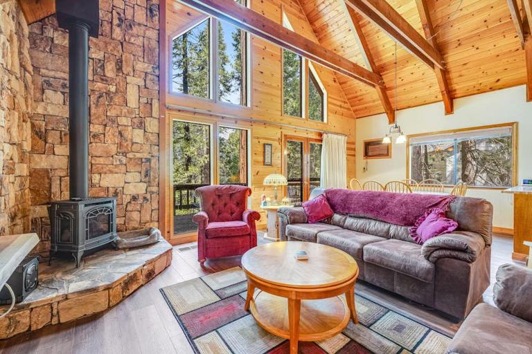 Tranquility in the Woods - B&B Arnold