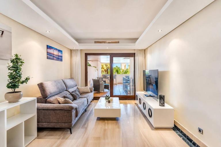 Bp4A2B - Beachfront 2Br With Terrace & Gardens - B&B Estepona