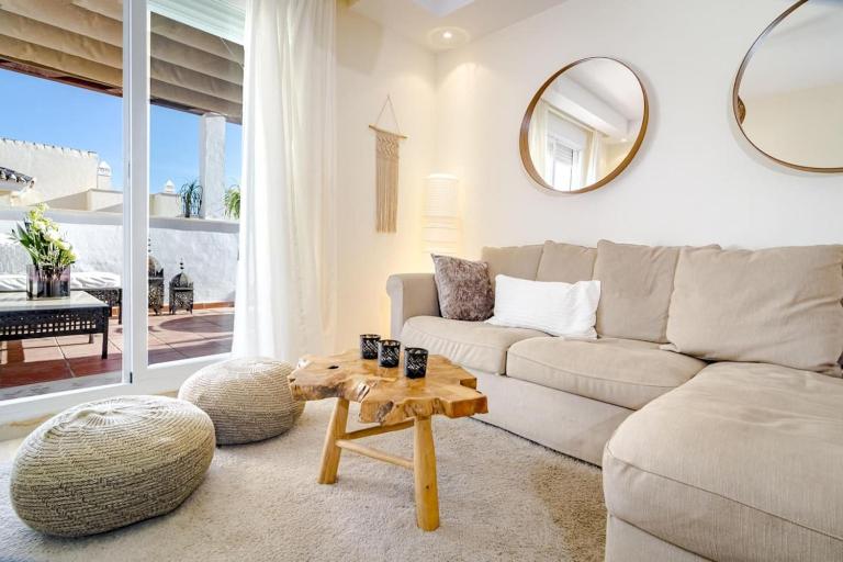 Ar23 - Holiday Flat, Puerto Banus By Roomservices - B&B Marbella