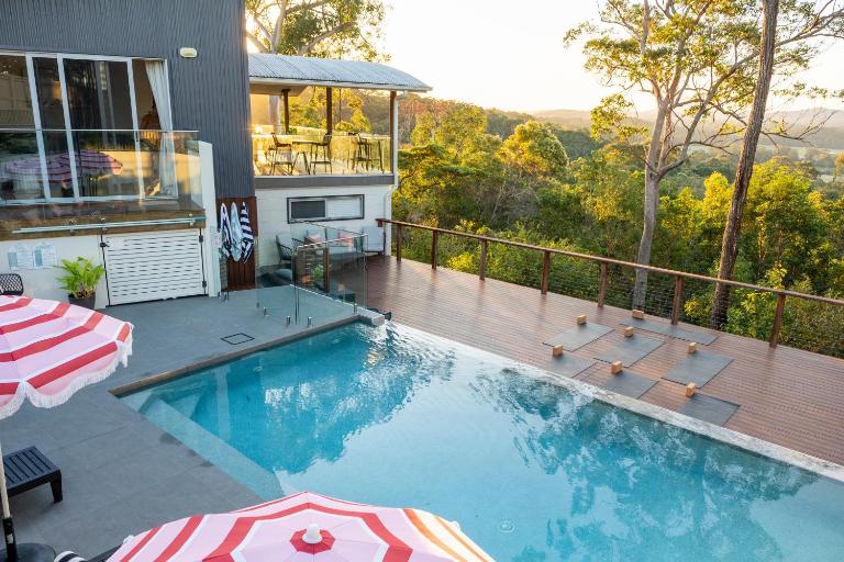 Hinterland Dreamers Poolside Retreat - B&B Yandina Creek