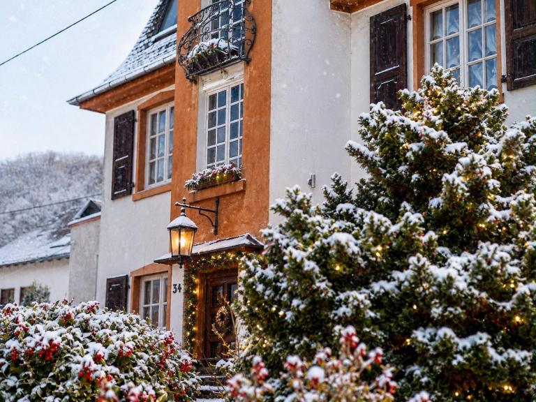 Villa Ardoise direkt an der Mosel zwischen Cochem und Koblenz - Bed and Breakfast Brodenbach
