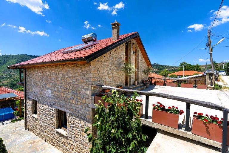 Vila Harmoni Roshnik - B&B Roshnik Qender