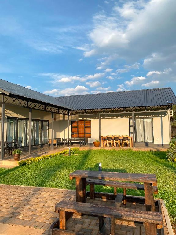 High rise Haven - Ferienwohnung Gaborone