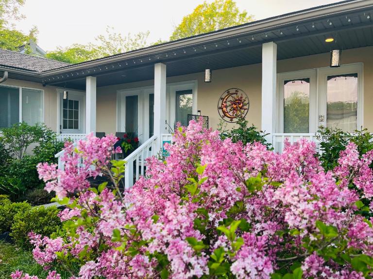 Ravenwood - Bed and Breakfast Niagara-on-the-Lake