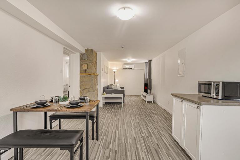 2 beds - AC - Smart TV Netflix - Près Vieux-Québec - B&B Quebec