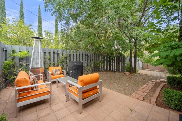 Quaint Uptown Sedona home walking distance to shops - B&B Sedona