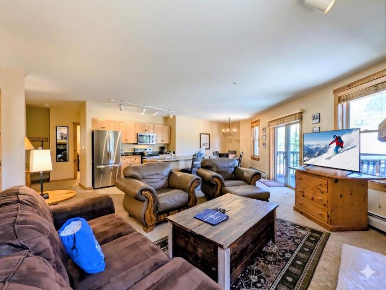 Buffalo Lodge 8327 by SummitCove Lodging in Colorado - B&B Keystone
