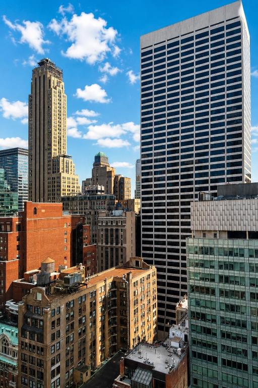 Luxury Midtown 2BR, Views, 24-7 Doorman, W-D New York City - B&B New York