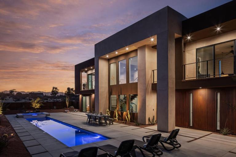 Suncrest by Fieldtrip - JT Modern w Pool and Views - B&B Joshua Tree