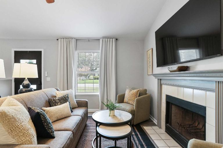 Sweet Cottage - Downtown and Beach - Dogs Welcome - B&B Savannah