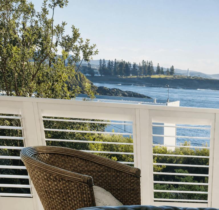Little Blowhole l Oceanfront Retreat- Shutters by the Sea - Bed and Breakfast Kiama
