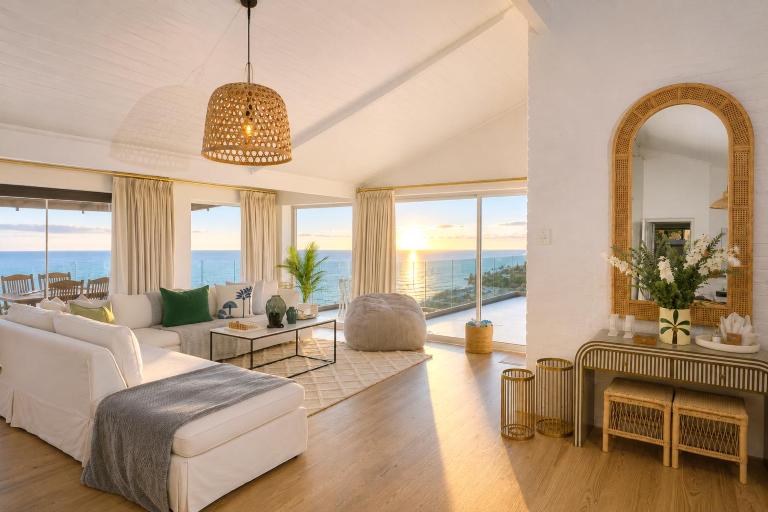 Mountain Oasis - Views, Pool, Hot Tub & Inverter - B&B Ciudad del Cabo