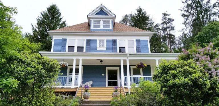 Luxury Estate with Wood Stove and Hot Tub - Dancing Doe Estate - Chambres d'hôtes Jeffersonville