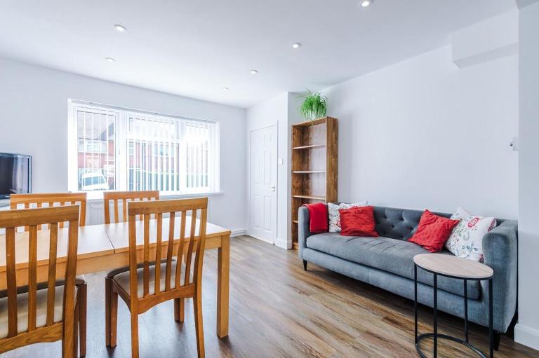 Nottingham Modern Home Free Parking Sleeps 5 - B&B Beeston