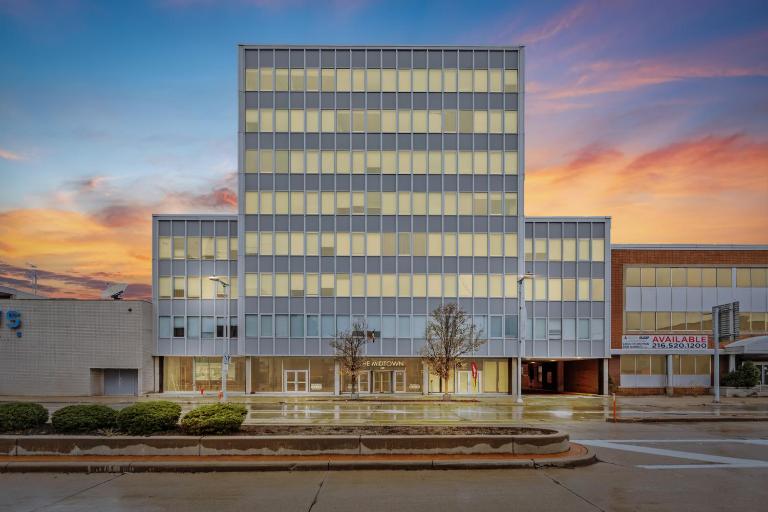 King Suite Near Cleveland Clinic & Downtown - B&B Cleveland