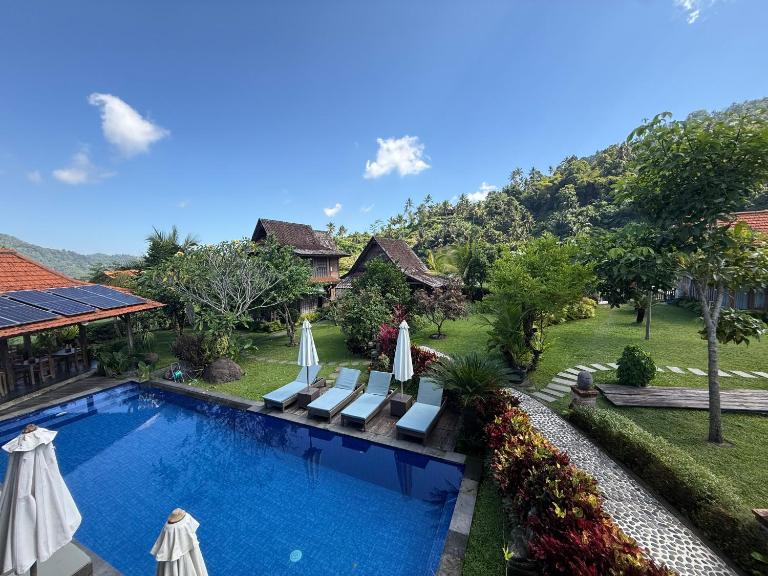 Kubu Sakian Villa and Restaurant Sidemen - B&B Sidemen