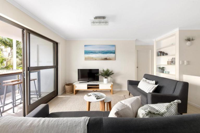 Soundhaven 1 Noosa Parade with Pool - B&B Noosa Heads