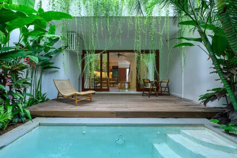Stylish 2BR Pool Townhouse in Sanur - Bed and Breakfast Kelurahan Sanur