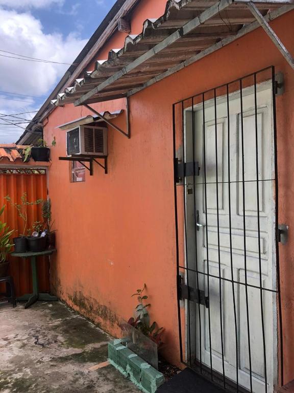Hospedagem Família Lima Ground Floor Room 01 - B&B Belém